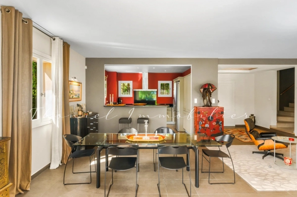 à vendre maison, villa Grimaud - À vendre à Grimaud : Propriété provençale d’exception au cœur du Golfe de Saint-Tropez